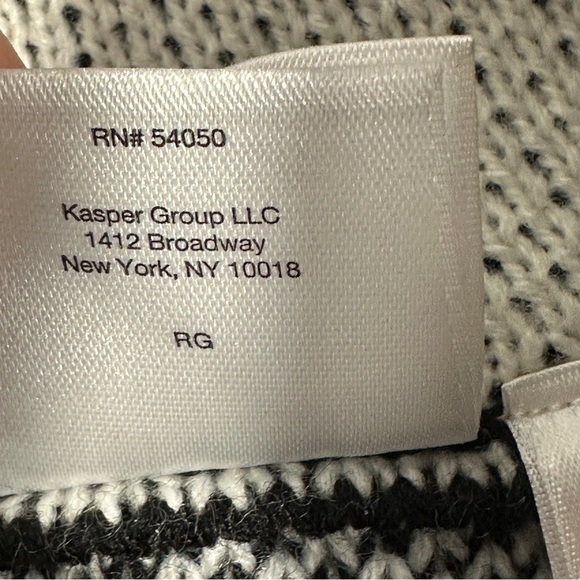 Anne Klein L/XL zip front cape/poncho, plaid, acrylic, layer, transitional - Picture 8 of 13